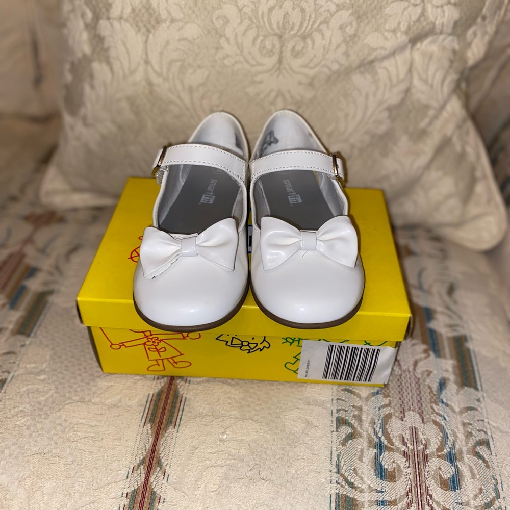1. Bow dress shoe